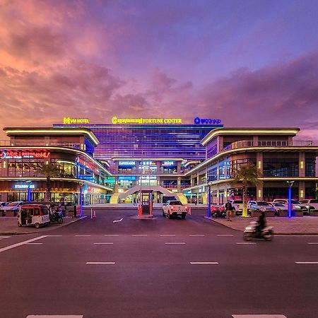 Vm Hotel Phnom Penh Eksteriør bilde