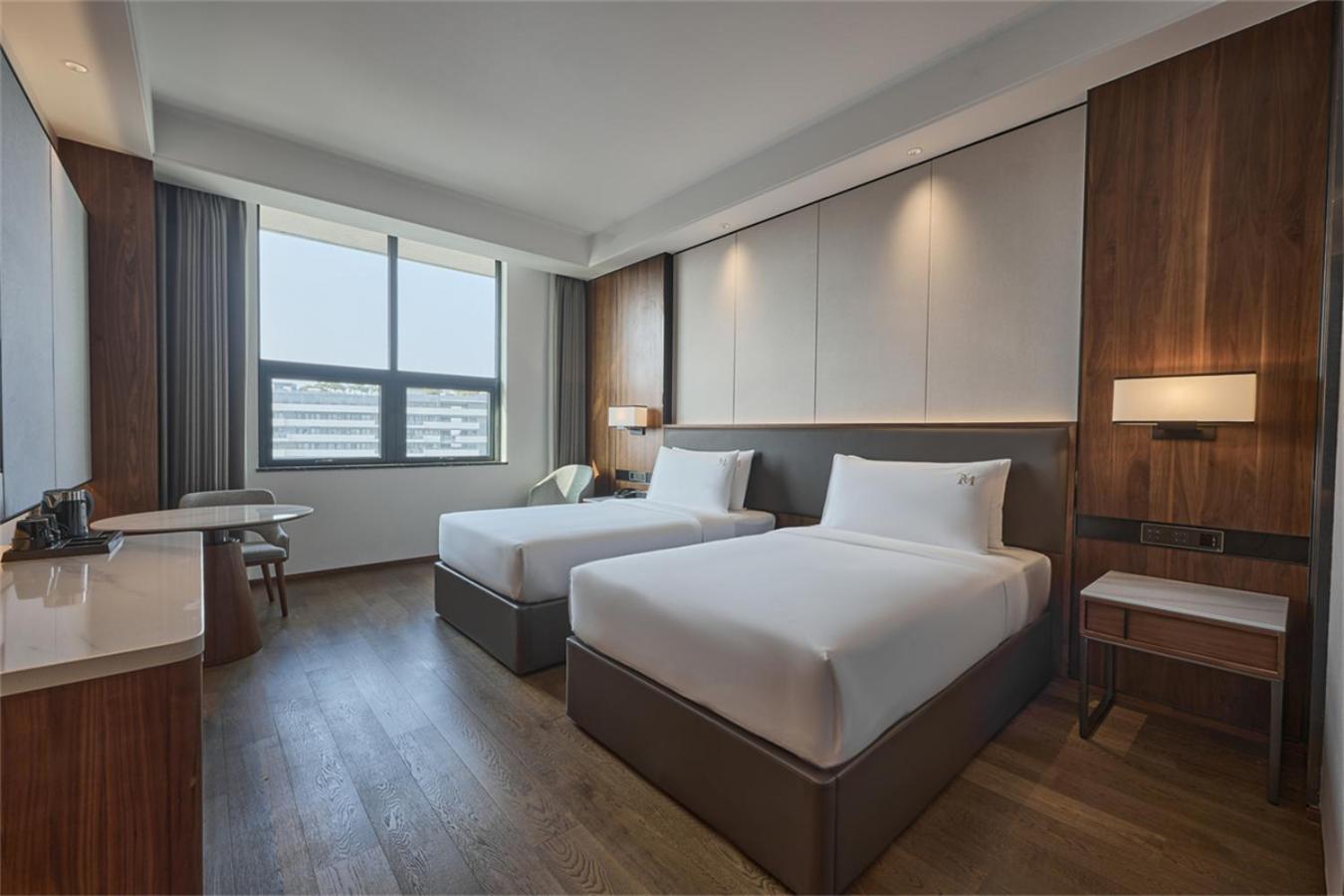 Vm Hotel Phnom Penh Eksteriør bilde