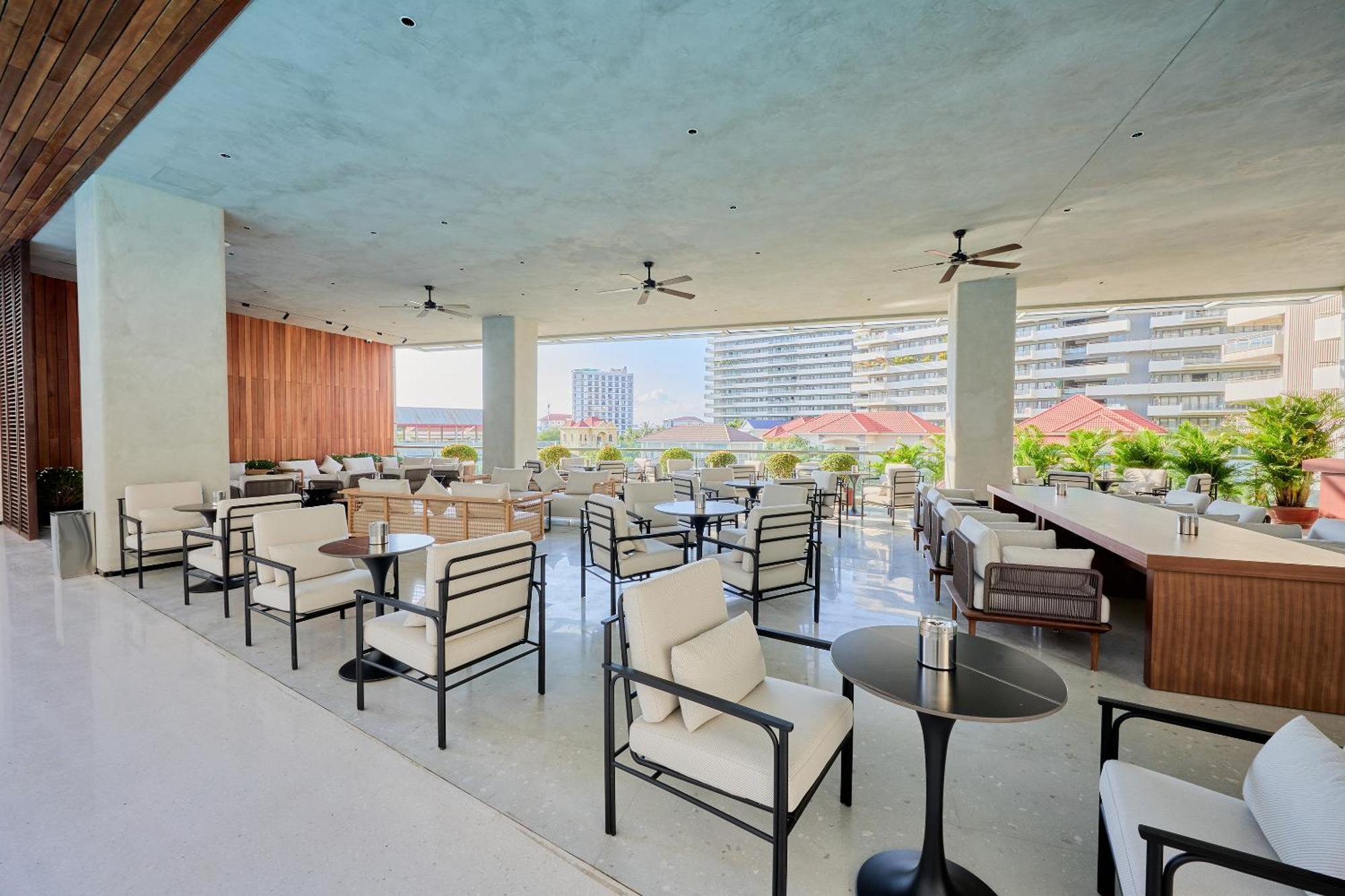 Vm Hotel Phnom Penh Eksteriør bilde